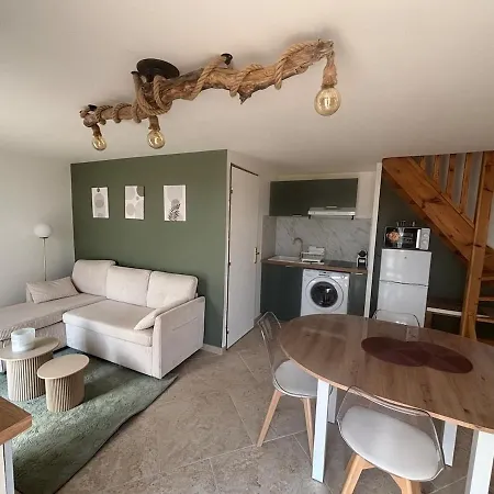 6pers Piscine, Clim, Terrasse, Bbq, 2km De La